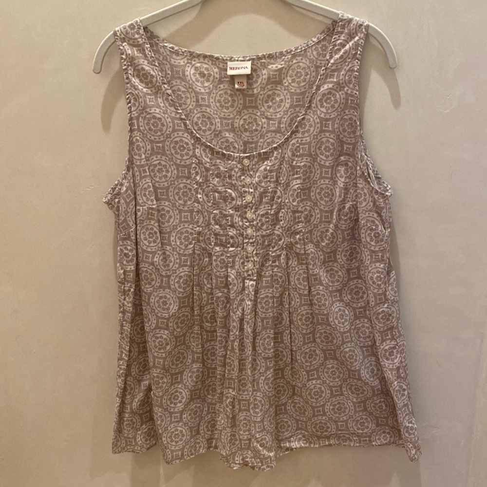 100% Cotton Button Down Geographic Pattern tan/white Merona Tank